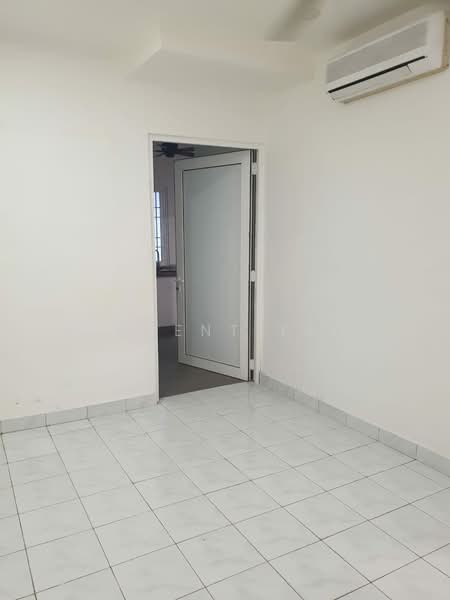2.5-storey Terraced House for Sale in Seri Kembangan (Selangor) - Vincent Yeoh - Interior - PropertyGuru.com.my