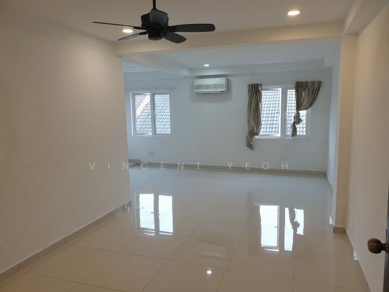 2.5-storey Terraced House for Sale at Taman Cheras Jaya - Vincent Yeoh - Living Room - PropertyGuru.com.my