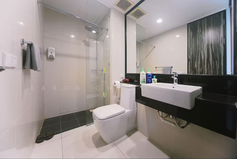 Service Residence for Rent at Sky Suite @ Kota Kinabalu - Aaron Chong Tsun Vui - Bathroom - PropertyGuru.com.my