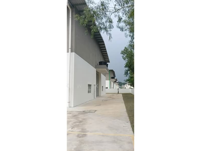 Factory for Rent in Saujana Rawang (Rawang) - CW Kong - Exterior - PropertyGuru.com.my
