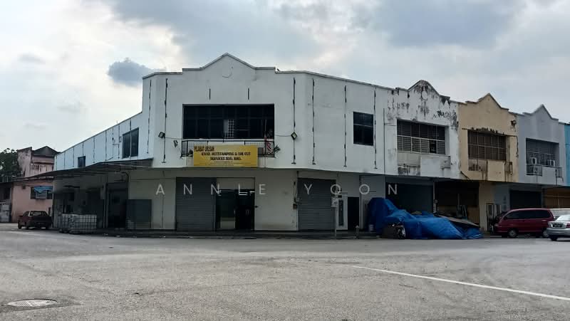 Factory for Sale in Taman Perindustrian Bukit Serdang (Seri Kembangan) - Annie Yoon - Exterior - PropertyGuru.com.my