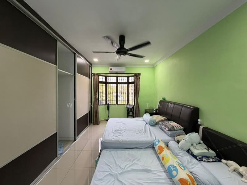 2-storey Terraced House for Sale in Taman Molek (Johor Bahru) - Winson Tan - PropertyGuru.com.my