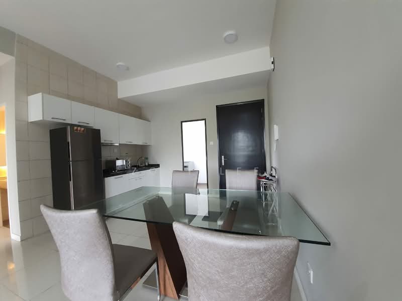 Condominium for Sale at The WaterEdge (Pinggiran Air) - Zoey Lee - Kitchen - PropertyGuru.com.my