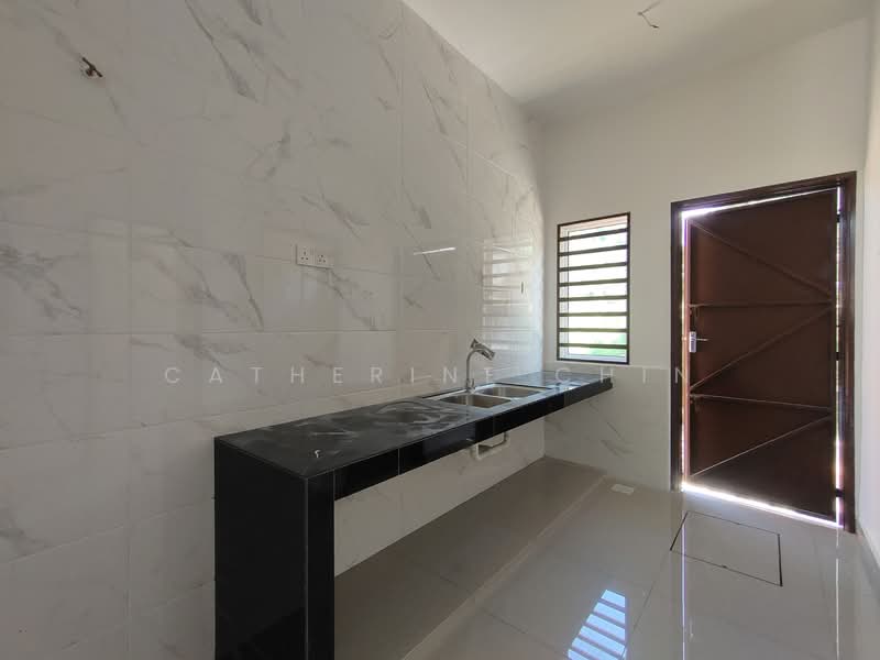 1-storey Terraced House for Sale in Ipoh (Perak) - Catherine Chin - Kitchen - PropertyGuru.com.my