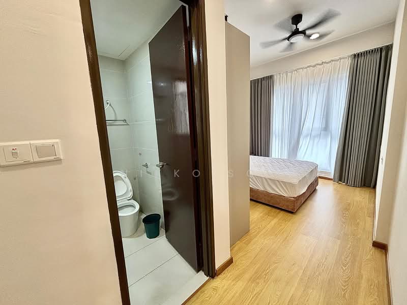 Condominium for Rent at Kings Bay @ Country Garden Danga Bay - Nikko Soh - Bathroom - PropertyGuru.com.my