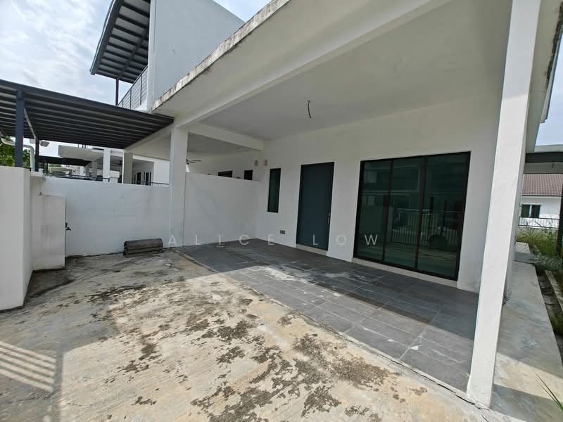 Semi-Detached House for Sale in Taman Scientex Rawang (Rawang) - Alice Low - Exterior - PropertyGuru.com.my