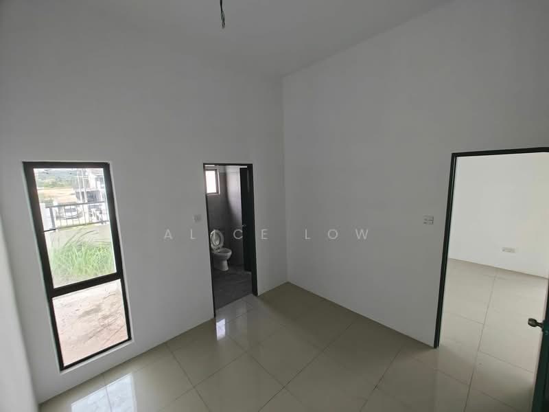 Semi-Detached House for Sale in Taman Scientex Rawang (Rawang) - Alice Low - Interior - PropertyGuru.com.my