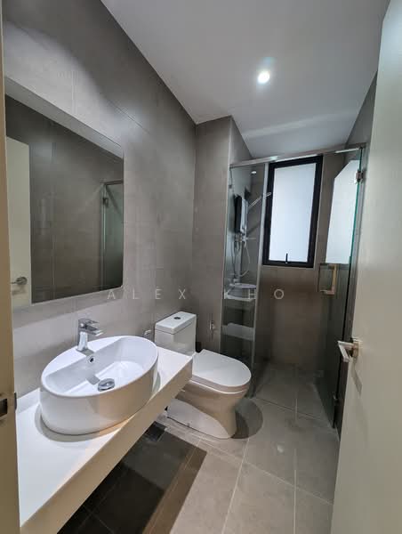 Condominium for Rent at Kuchai Sentral - Alex Kho - Common Bathroom - PropertyGuru.com.my