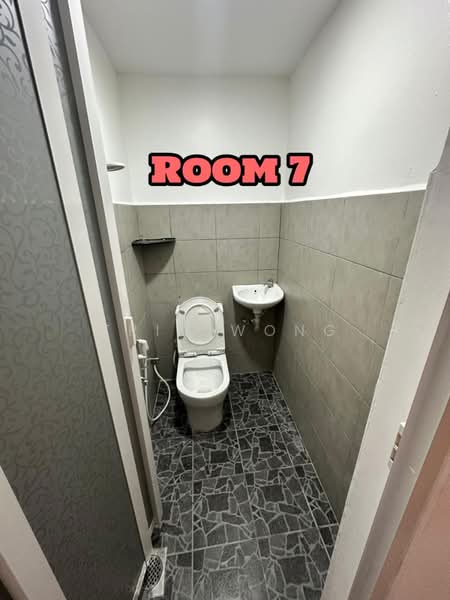 Rumah Teres 1 Tingkat untuk Disewa di Taman Pelangi (Johor Bahru) - Eric Wong - Bathroom - PropertyGuru.com.my