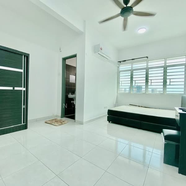 The Rise Collection 3 untuk Untuk Disewa - RM 2,000 /bulan, Apr 2026 - Interior - PropertyGuru.com.my