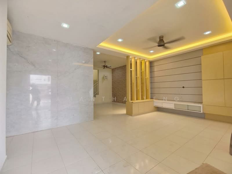 2-storey Terraced House for Sale in Setia Tropika (Johor Bahru) - Samantha Teng - Living Room - PropertyGuru.com.my