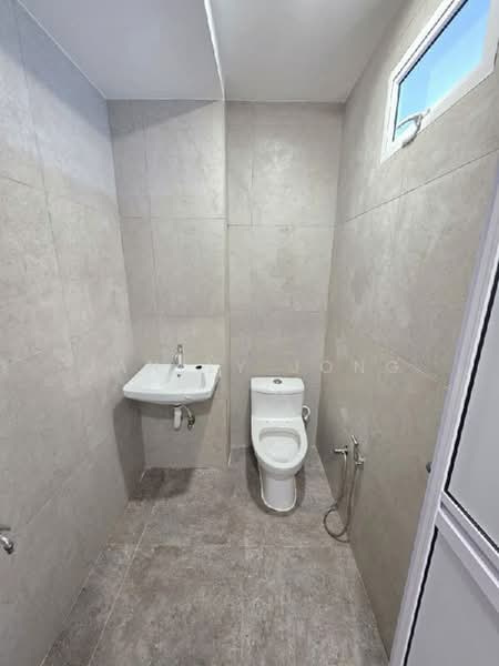 1-storey Terraced House for Sale in Taman Perling (Perling) - Janlly Jong - Bathroom - PropertyGuru.com.my