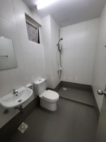 Seasons Amara Larkin untuk Untuk Dijual - RM 350,000, Apr 2026 - Bathroom - PropertyGuru.com.my