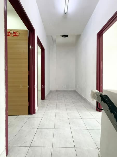 2-storey Terraced House for Sale in Taman Setia Indah (Tebrau) - Kenneth Tan - Corridor - PropertyGuru.com.my