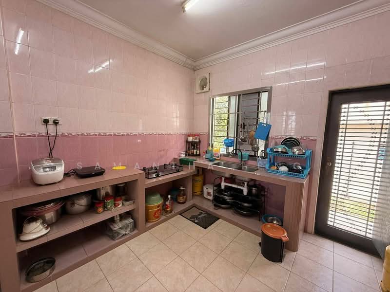 2-storey Terraced House for Sale in Bukit Indah (Iskandar Puteri (Nusajaya)) - Samantha Teng - Kitchen - PropertyGuru.com.my
