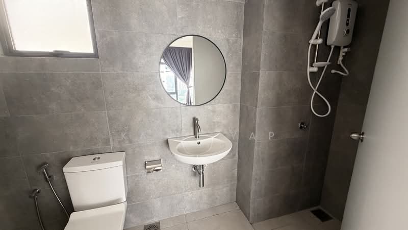 Condominium for Rent at LSH33 - Kathy Yap - Bathroom - PropertyGuru.com.my