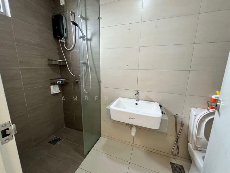 Gravit8, Klang untuk Untuk Dijual - RM 480,000, Apr 2026 - Master Bathroom - PropertyGuru.com.my