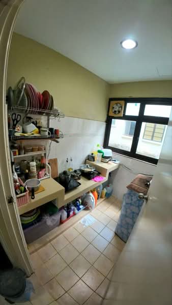 Townhouse for Sale in Alam Damai (Cheras) - Keyn Aziz - Kitchen - PropertyGuru.com.my