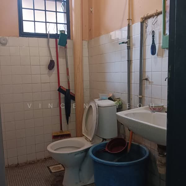 2-storey Terraced House for Sale in Ampang Jaya (Ampang) - Vincent Yeoh - Bathroom - PropertyGuru.com.my
