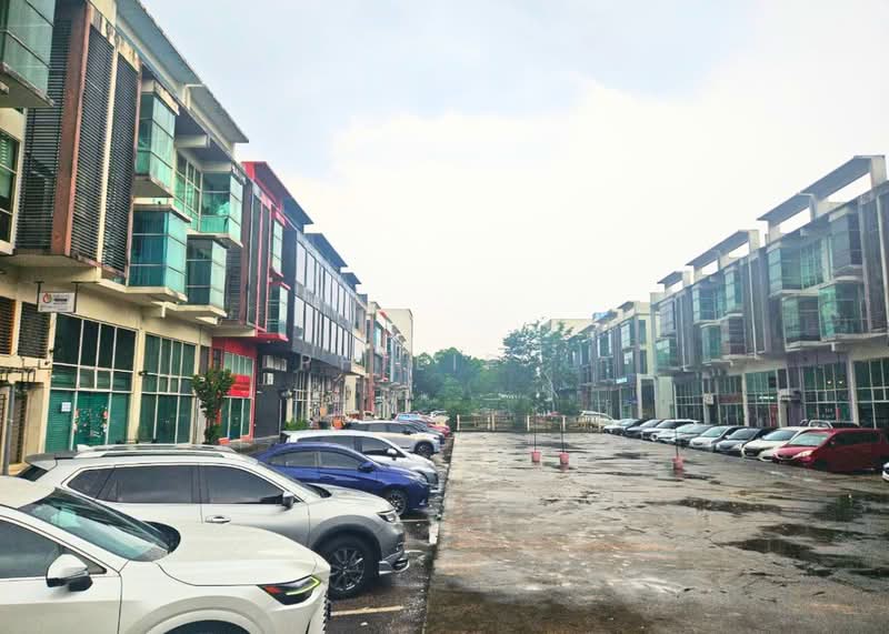 Pusat Perdagangan Danga Utama untuk Untuk Dijual - RM 1,650,000, Apr 2026 - Exterior - PropertyGuru.com.my