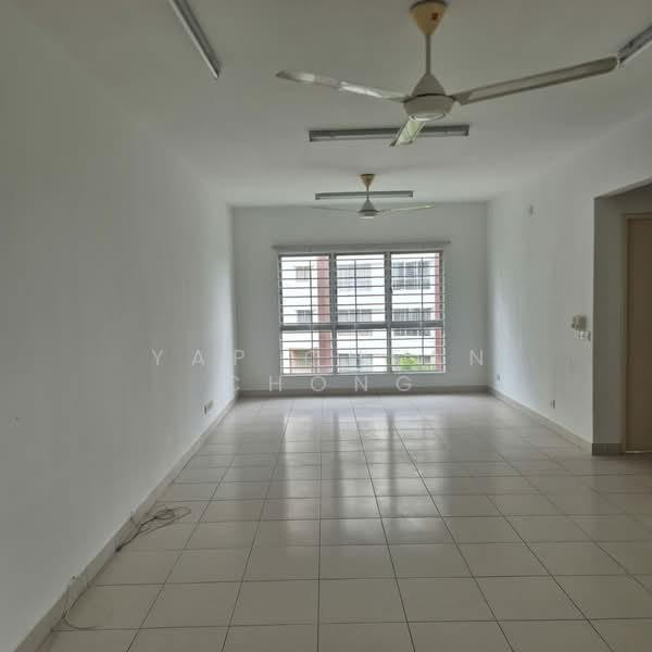 Apartment for Sale at Pangsapuri Seri Mutiara - Yap Chean Chong - Living Room - PropertyGuru.com.my