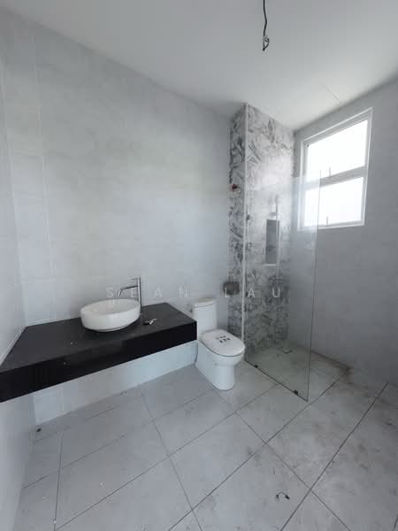 Cluster House for Sale in Skudai (Johor) - Sean Lau - Bathroom - PropertyGuru.com.my