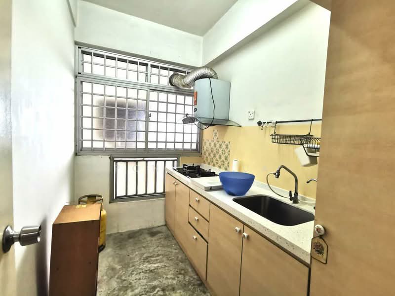 Apartment for Sale at Putri Ria - Pony Chua - Kitchen - PropertyGuru.com.my