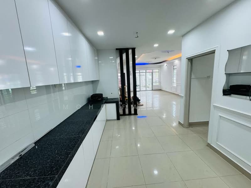 2-storey Terraced House for Sale in Telok Panglima Garang (Selangor) - Mohd Fadzli - Kitchen - PropertyGuru.com.my