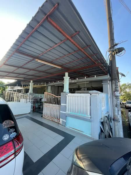 1-storey Terraced House for Sale in Johor Bahru (Johor) - Mohd Faez - Exterior - PropertyGuru.com.my