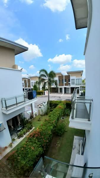 Semi-Detached House for Sale in Diamond City (Semenyih) - Keyn Aziz - Exterior - PropertyGuru.com.my