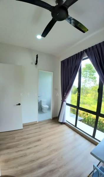 Semi-Detached House for Sale in Diamond City (Semenyih) - Keyn Aziz - Bathroom - PropertyGuru.com.my