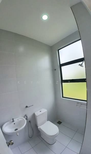 Semi-Detached House for Sale in Diamond City (Semenyih) - Keyn Aziz - Bathroom - PropertyGuru.com.my