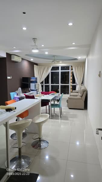 The Peak Residences untuk Untuk Disewa - RM 2,000 /bulan, Apr 2026 - Living Room - PropertyGuru.com.my