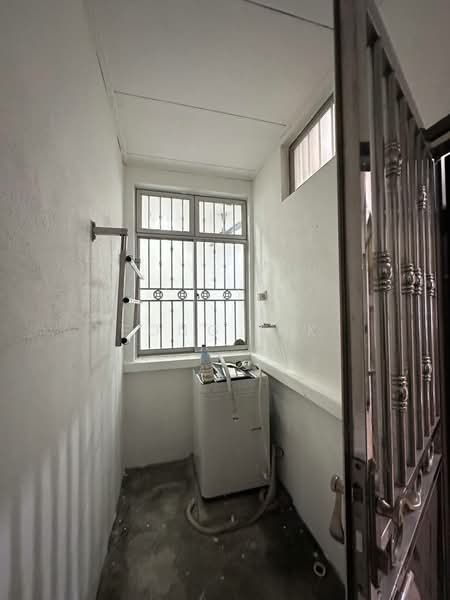 1-storey Terraced House for Sale in Taman Puteri Wangsa (Ulu Tiram) - Fong Lik - Interior - PropertyGuru.com.my