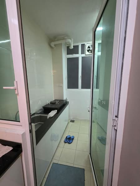 Condominium for Rent at Scenaria @ North Kiara Hills - Frankie Sing - Kitchen - PropertyGuru.com.my