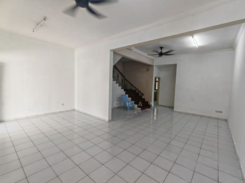 Taman Suria untuk Untuk Disewa - RM 2,500 /bulan, Apr 2026 - Living Room - PropertyGuru.com.my