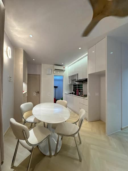 Service Residence for Sale at ARC @ Austin Hills - Eric Chuah - Kitchen - PropertyGuru.com.my