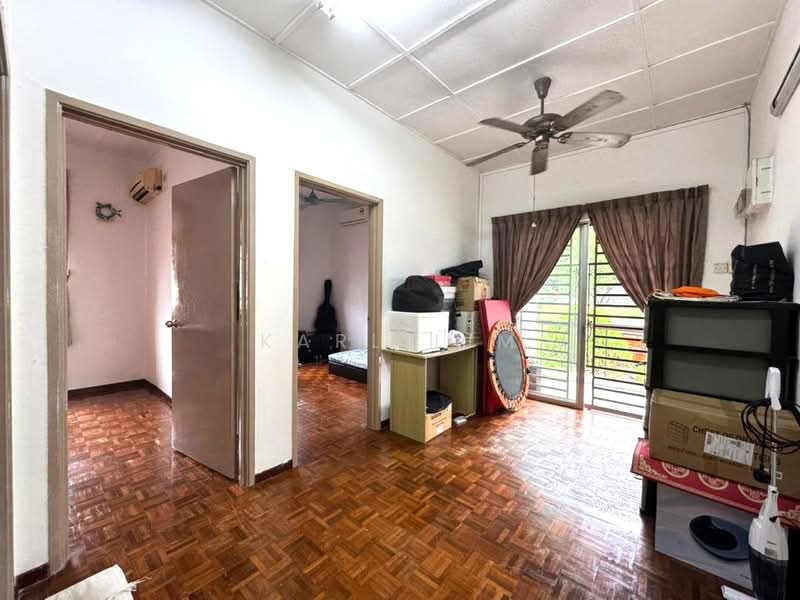 2-storey Terraced House for Sale in Taman Setia Indah (Tebrau) - Karl Lim - Living Room - PropertyGuru.com.my