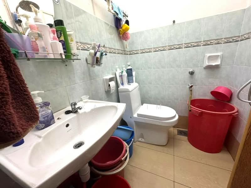 2-storey Terraced House for Sale in Taman Setia Indah (Tebrau) - Karl Lim - Bathroom - PropertyGuru.com.my