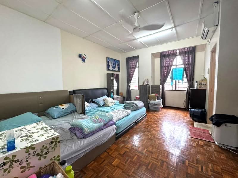 2-storey Terraced House for Sale in Taman Setia Indah (Tebrau) - Karl Lim - Bedroom - PropertyGuru.com.my