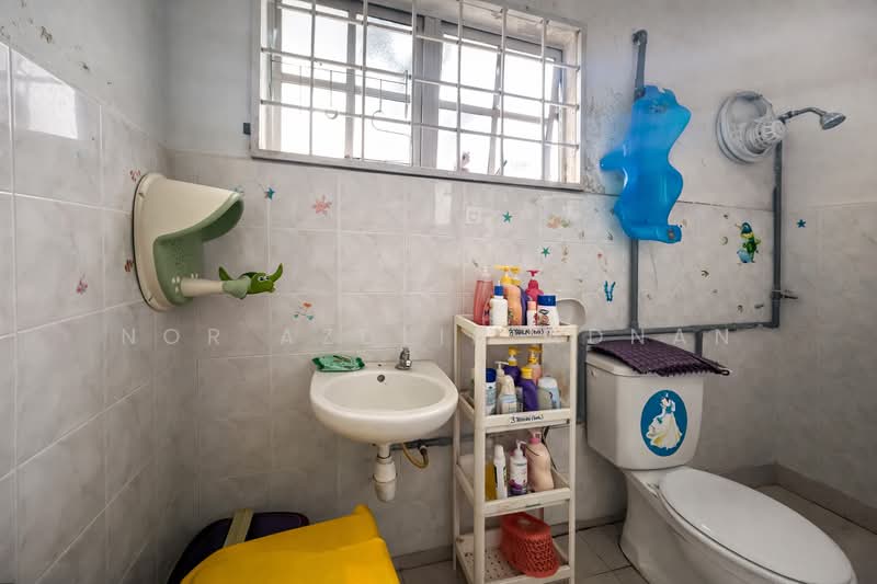 Terraced House for Sale in Alam Damai (Cheras) - Nor Azdlin Adnan - Bathroom - PropertyGuru.com.my