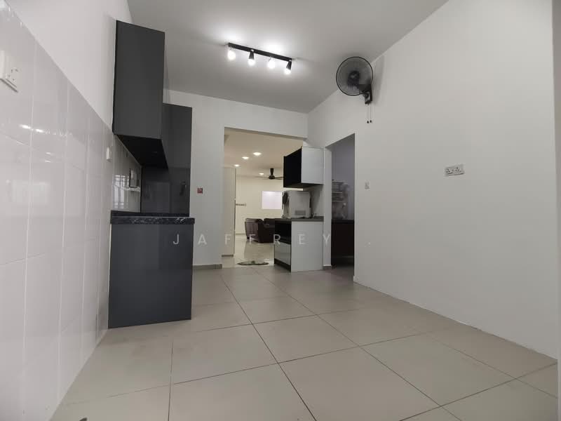 2-storey Terraced House for Sale in Skudai (Johor) - Jaffrey . - Kitchen - PropertyGuru.com.my