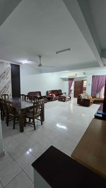 2-storey Terraced House for Rent in Subang Bestari (Shah Alam) - Nancy Yap - Living Room - PropertyGuru.com.my