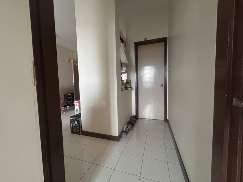 Service Residence for Sale at Ritze Perdana 1 - Gary Lim - Corridor - PropertyGuru.com.my
