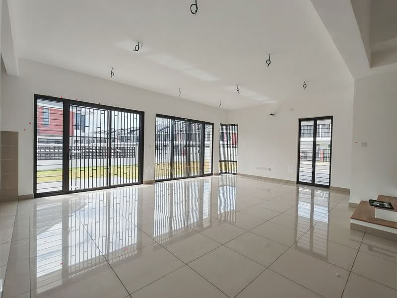 2-storey Terraced House for Sale in Elmina (Shah Alam) - Salawati Busro - Living Room - PropertyGuru.com.my