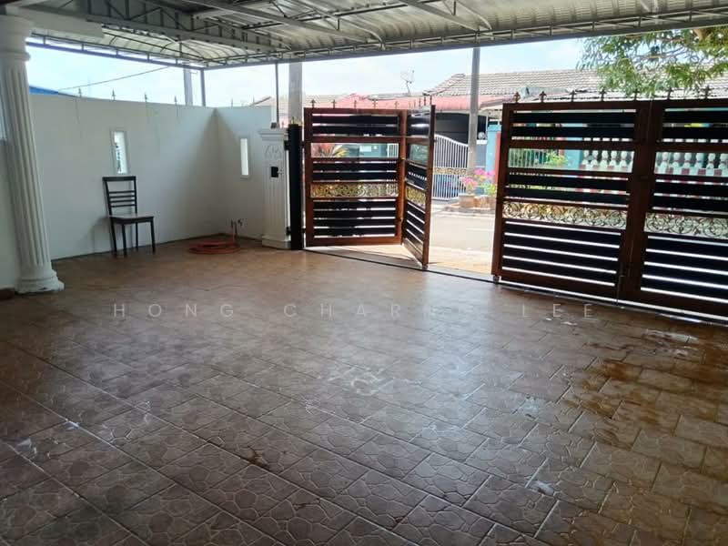 1-storey Terraced House for Rent in Johor Bahru (Johor) - Hong Charng Lee - Exterior - PropertyGuru.com.my