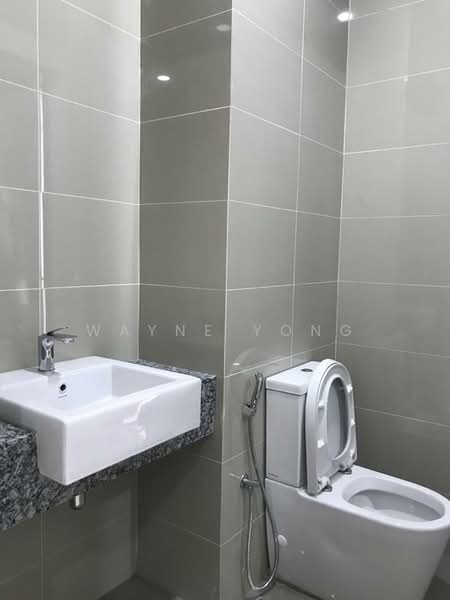 The Azure Residences untuk Untuk Dijual - RM 488,999, Apr 2026 - Bathroom - PropertyGuru.com.my