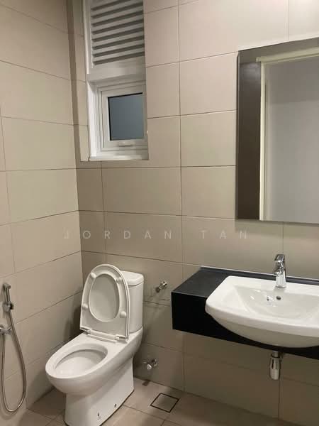 Servis Apartment untuk Disewa di Met 1 Residences - Jordan Tan - Bathroom - PropertyGuru.com.my