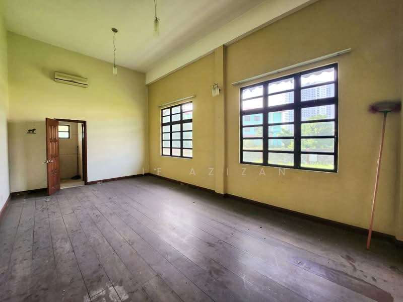 Bungalow for Sale in Country Heights (Kajang) - Afif Azizan - PropertyGuru.com.my