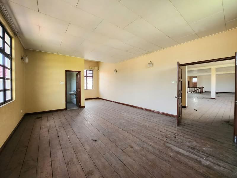 Bungalow for Sale in Country Heights (Kajang) - Afif Azizan - PropertyGuru.com.my